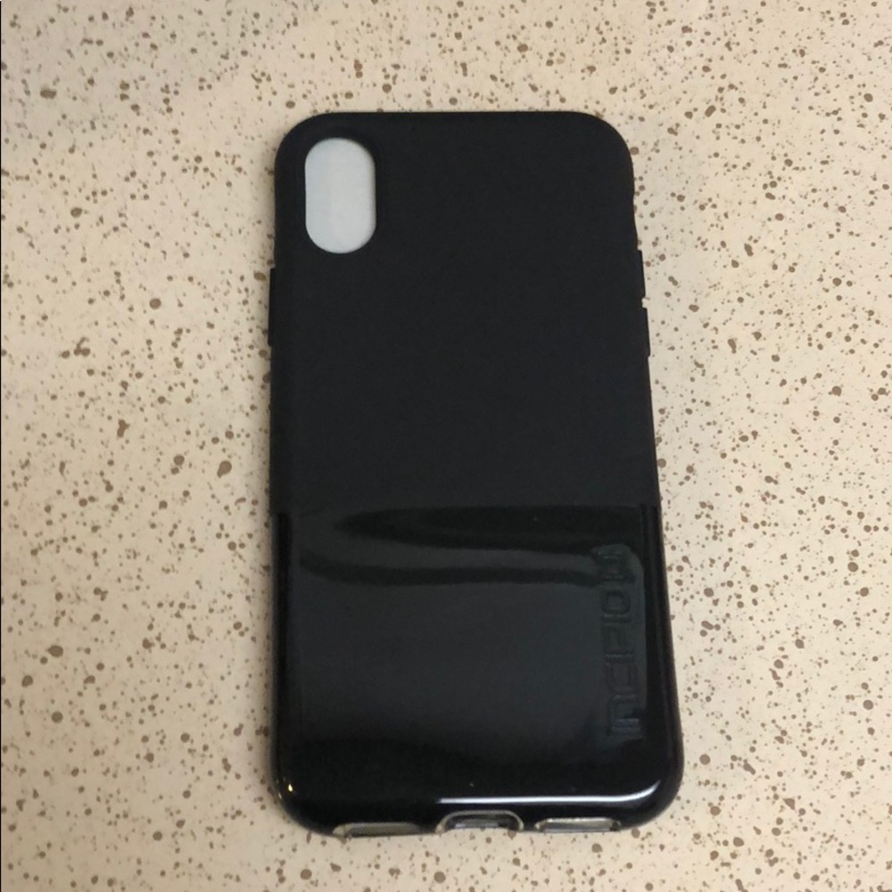 Incipio IPhone X Case.